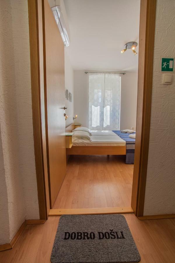 Hotel Sobe Ferlora Cres Zewnętrze zdjęcie